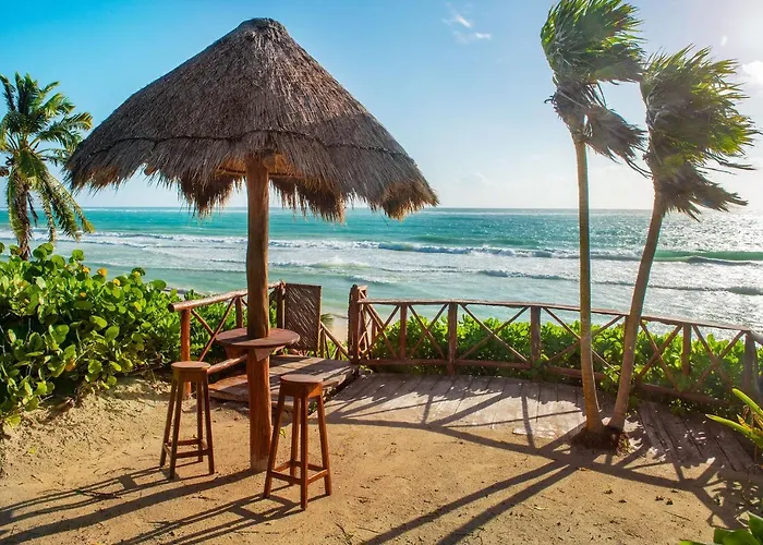 Beachfront Playaaekun *